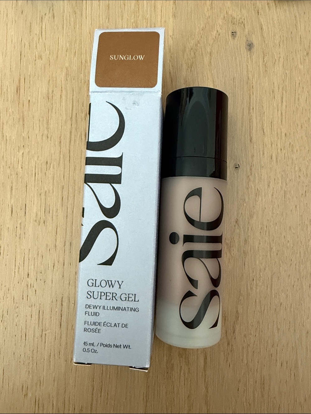 New saie glowy super gel